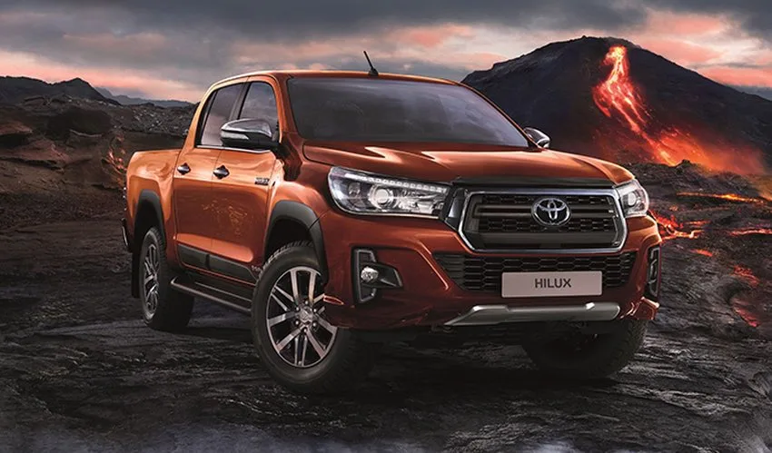 toyota hilux invincible jpg