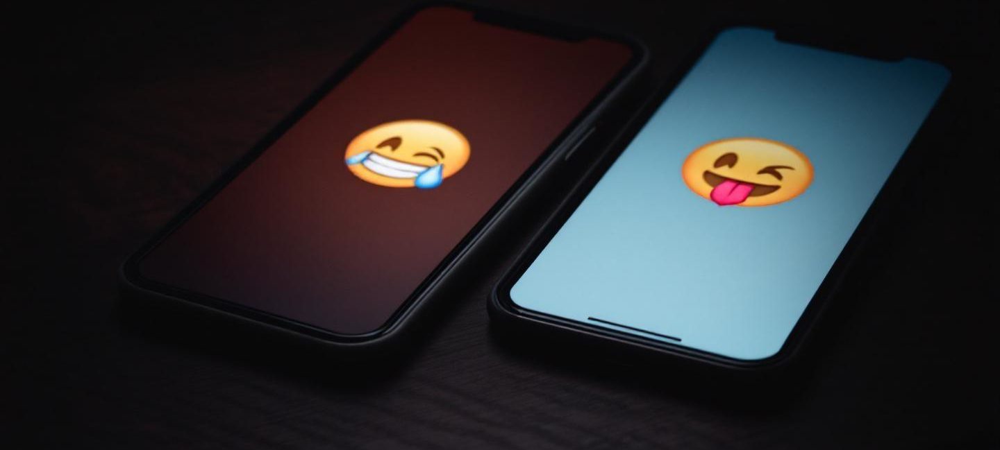 SMS coquins : 40 messages et idées de sexting pour exciter votre partenaire à distance